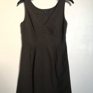 Banana Republic Dress V Neck Pockets Empire Waist